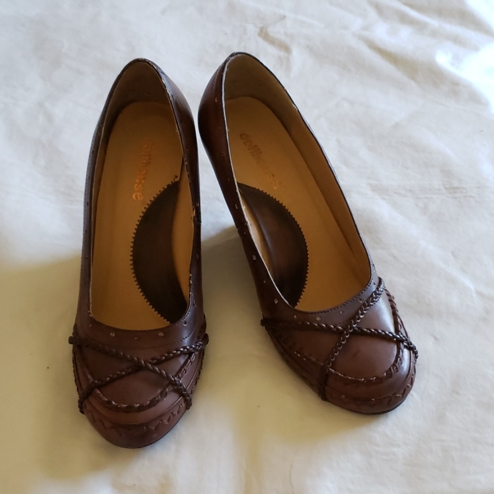 Dollhouse Dark/Light Academia Size 10 Wedge 3.75" Heels Brown